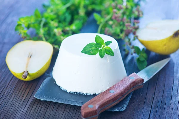 Ricotta kaas met peer — Stockfoto