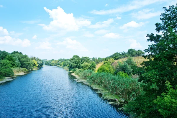 Big river and blue sky — Stock Photo, Image