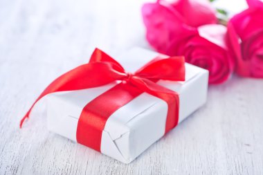 mevcut ve kırmızı güller