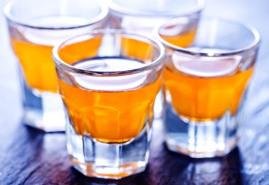 alkol içki gözlük