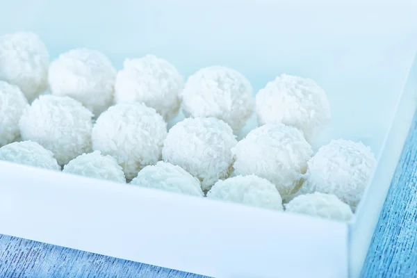 Kokosnoot ballen met cream — Stockfoto