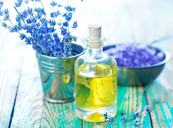 Lavender oil in bottle — Stock Photo, Image