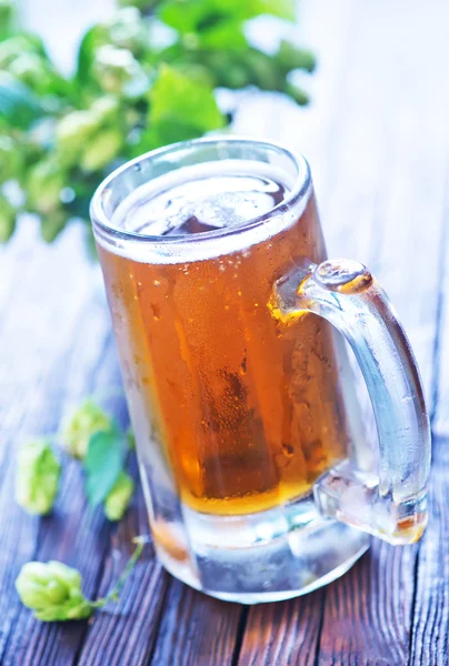 Fresh beer in glass — Stock Photo, Image