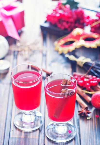 Christmas drink in glasses — Stock Photo, Image