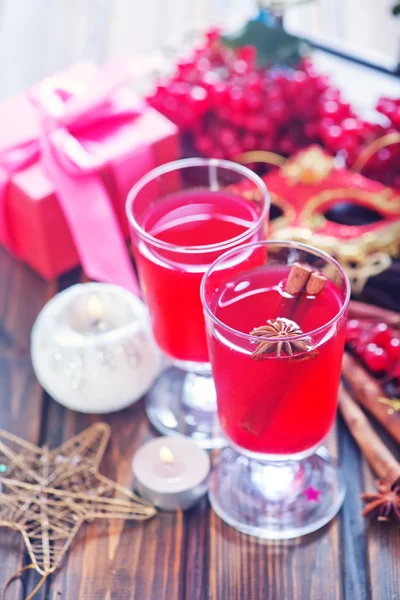 Kerst drankje in glazen — Stockfoto