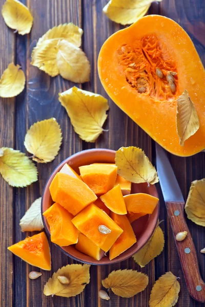 Fresh sliced pumpkin — Stock Photo, Image