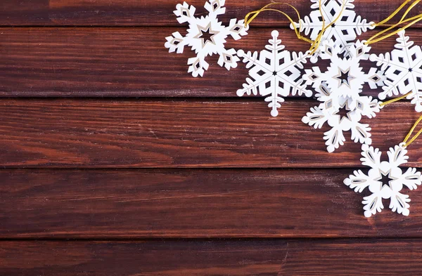 Kerstversiering op de houten tafel — Stockfoto