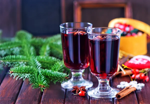 Glühwein in glazen — Stockfoto