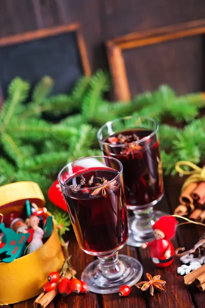 Glühwein in glazen — Stockfoto