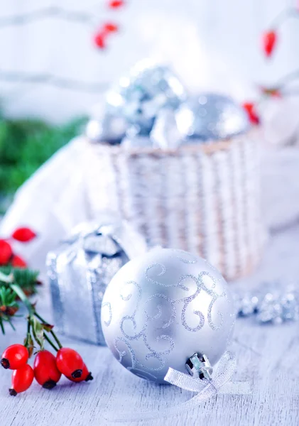 Decorazioni d'argento di Natale — Foto Stock