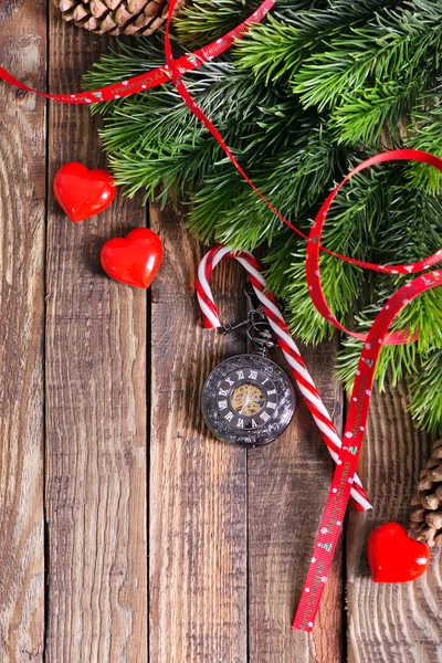 Decoração de Natal na mesa de madeira — Fotografia de Stock