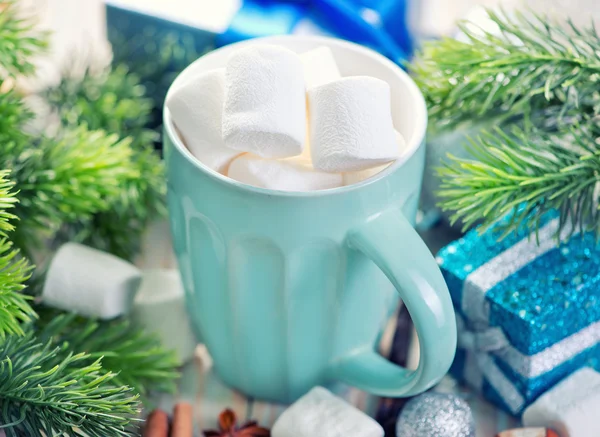 Chocoladedrinks met marshmallows — Stockfoto