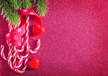 şeker ve kalpleri bir tablo