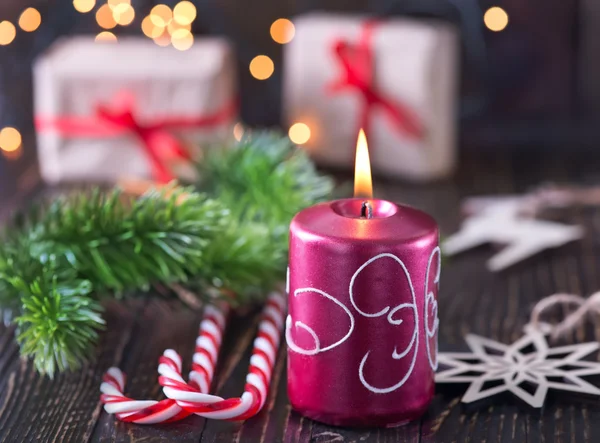 Juldekoration och ljus — Stockfoto