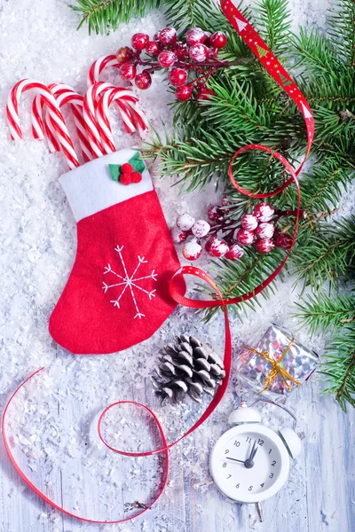 キャンディケーンを持つクリスマス靴下 — ストック写真