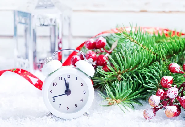 White clock and tree branch — Stock Photo, Image