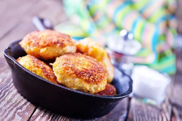 Chuletas asadas en sartén —  Fotos de Stock