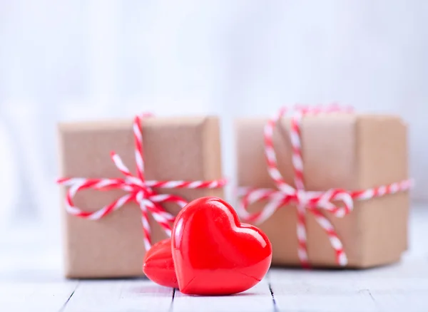 Regalos y corazones — Foto de Stock