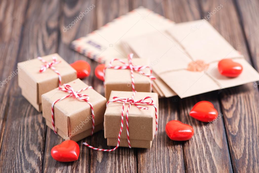 boxes for presents with hearts
