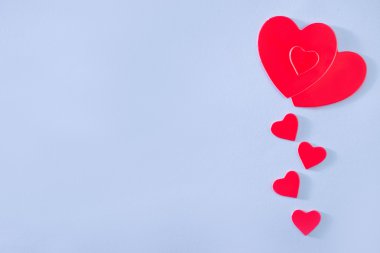 parlak kırmızı Kalpler