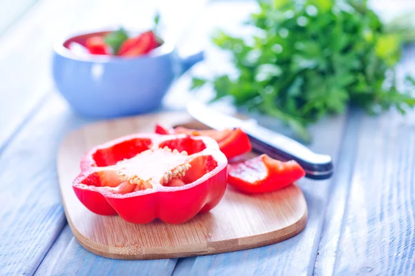Raw sliced red pepper — Stock Photo, Image