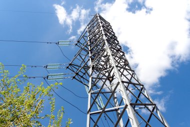 Elektrik iletim kulesi