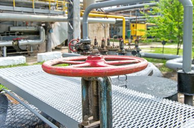 Çelik borular ile kapı kapak kolu