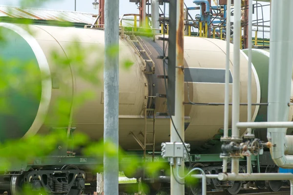 Eski demiryolu yakıt tankları istasyonu — Stok fotoğraf