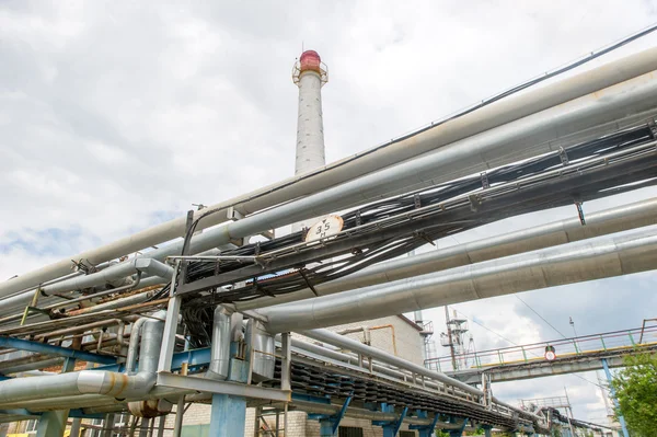 Industriële apparatuur en pijpleidingen — Stockfoto