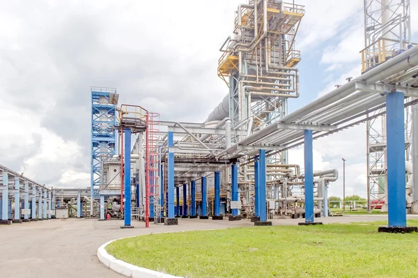 Endüstri/sanayii donatımı ve boru hatları