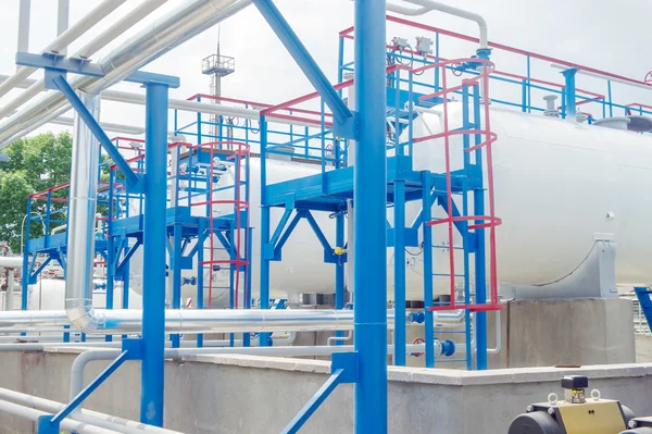 Beyaz yakıt tankları