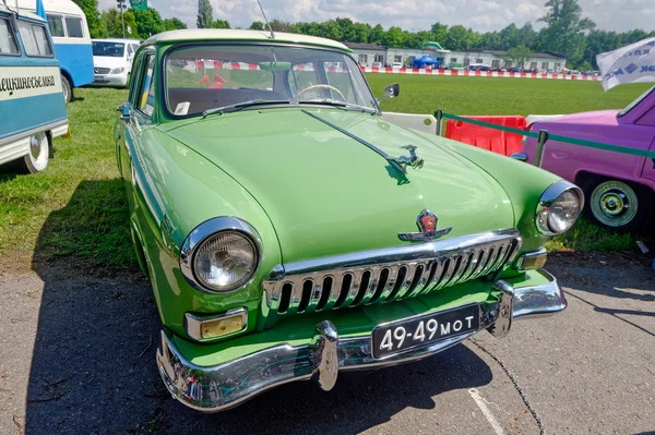 GAZ M21 Volga coche de época - Stock de imagen — Foto de Stock