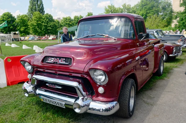 GMC model 101 1/2-tons voorstedelijke pick-up truck — Stockfoto