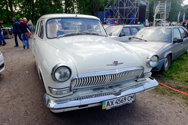 GAZ M21 Volga coche de época - Stock de imagen — Foto de Stock