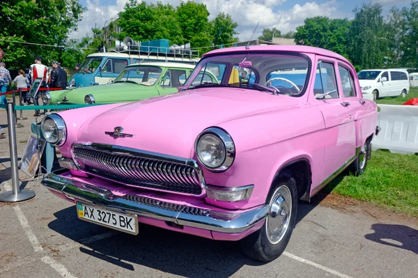 GAZ M21 Volga vintage car - Stock image — Stock Photo, Image