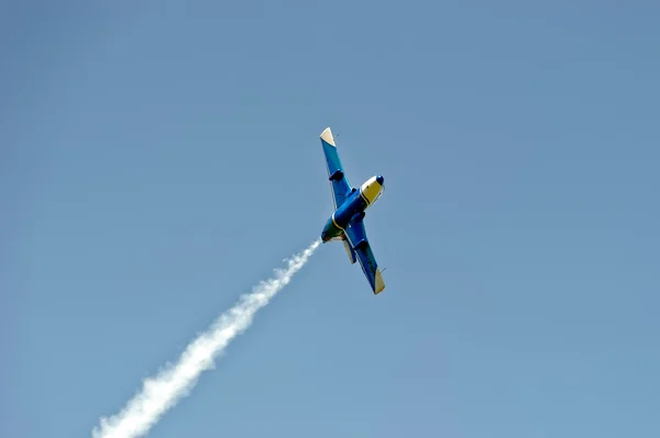 L-29 Dolphin aircraft in fly — Stock Photo, Image