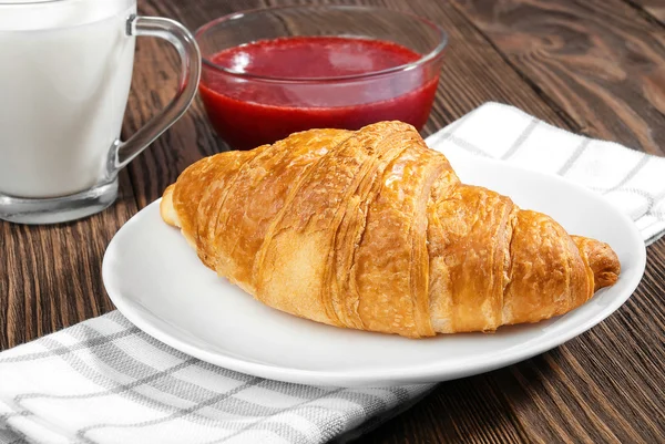 Croissant aus nächster Nähe. — Stockfoto