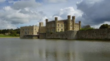 Nisan ayında Leeds Castle