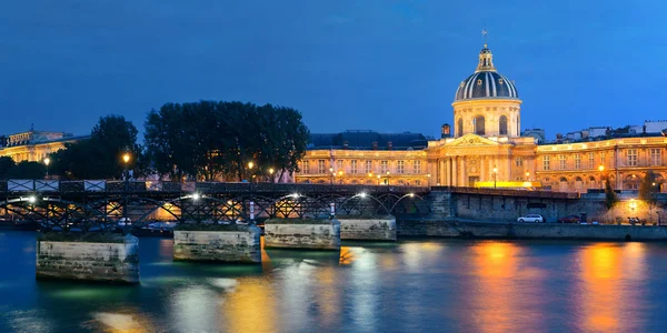 Rivière Seine avec Pont des Arts — Photo