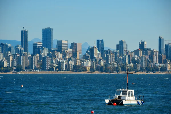 Tampilan Boat dan Vancouver — Stok Foto