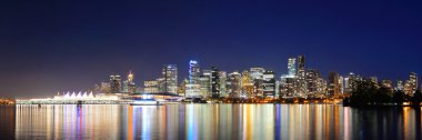 Vancouver adlı gece görünümü
