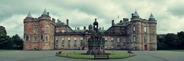 Palace of Holyroodhouse görünümünü 
