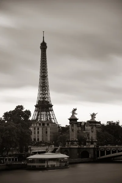 Paris floden seine — Stockfoto