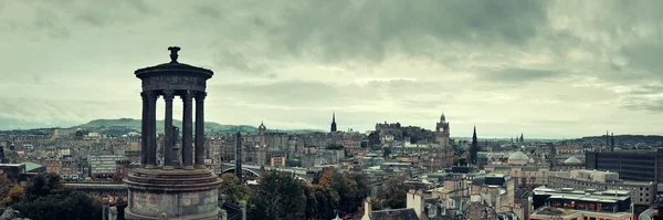 Skyline van de stad Edinburgh — Stockfoto