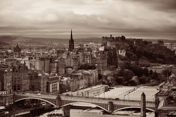 Skyline della città di Edimburgo — Foto Stock