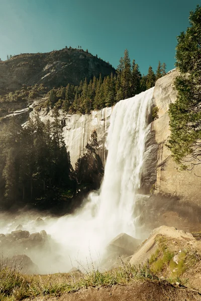 Waterfalls in Yosemite National Park — Stock Photo, Image