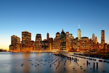 New York'un şehir waterfront dusk