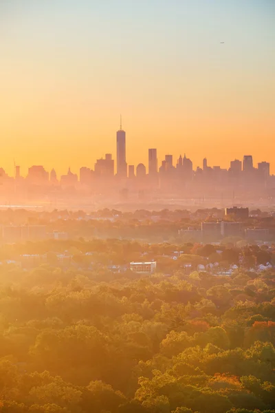 New York City sunrise silhouette — Stock Photo, Image