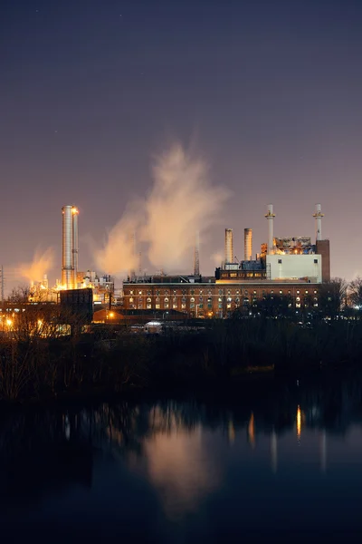 Factory with chimney at night — Stock Photo, Image