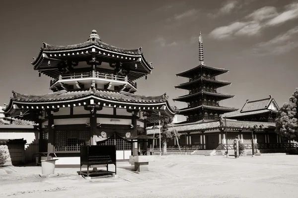 Vista al templo de Shitennoji — Foto de Stock